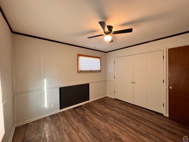 3036 SW Boswell AVE, Topeka, KS 66611