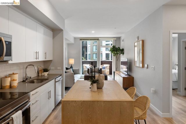 260 Brooklyn Basin Way 427, Oakland, CA 94606