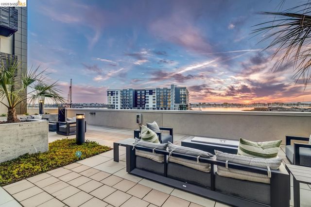 260 Brooklyn Basin Way 427, Oakland, CA 94606