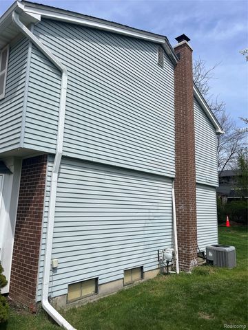 2626 Gemini Drive, Orion Charter Township, MI 48360