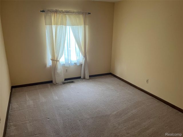 2626 Gemini Drive, Orion Charter Township, MI 48360