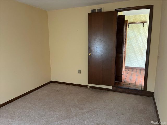2626 Gemini Drive, Orion Charter Township, MI 48360