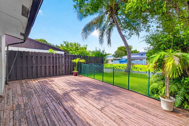 6967 SW 40TH Street 5-R, Miramar, FL 33023
