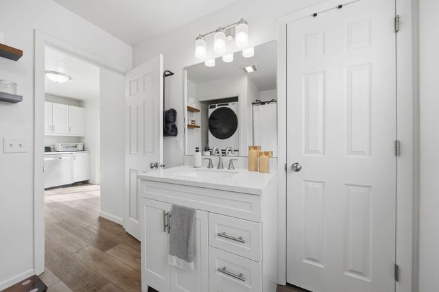 509 E Bird Street, Jackson, MI 49203