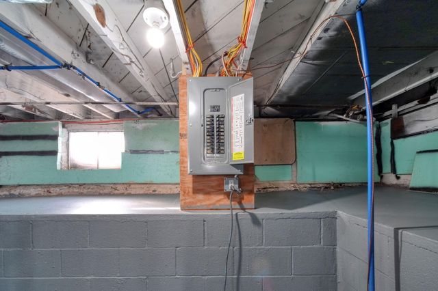 509 E Bird Street, Jackson, MI 49203