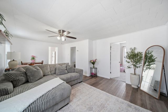 509 E Bird Street, Jackson, MI 49203