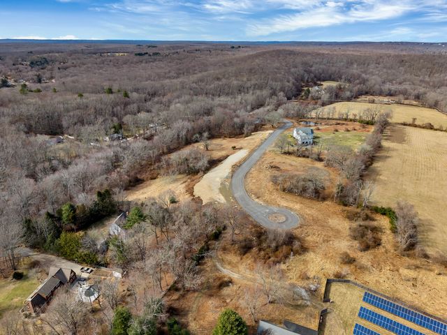 3 Farm Meadow Road, East Lyme, CT 06333