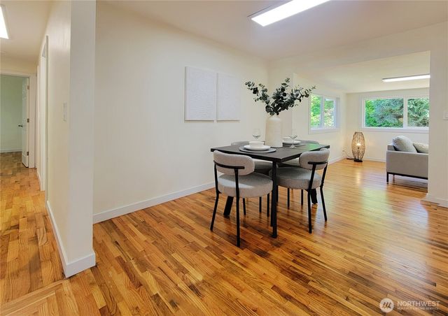 11801 28th Avenue E, Tacoma, WA 98445