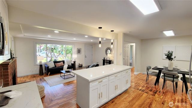 11801 28th Avenue E, Tacoma, WA 98445