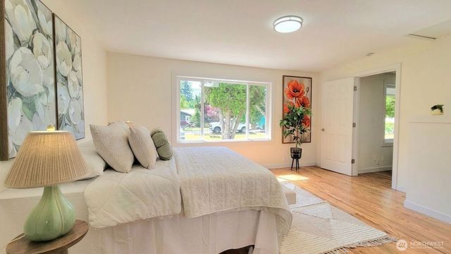 11801 28th Avenue E, Tacoma, WA 98445