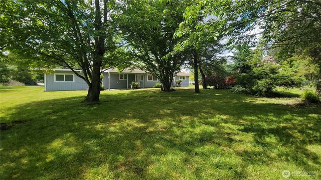 11801 28th Avenue E, Tacoma, WA 98445