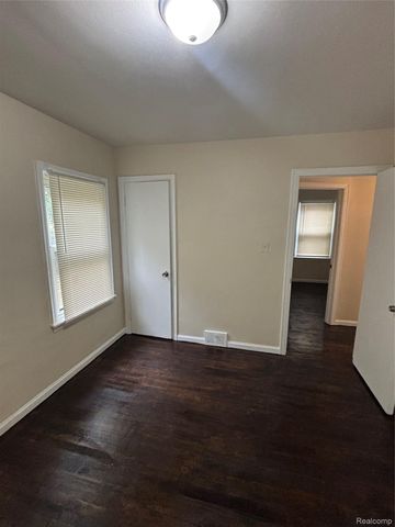 15909 Lauder Street, Detroit, MI 48227