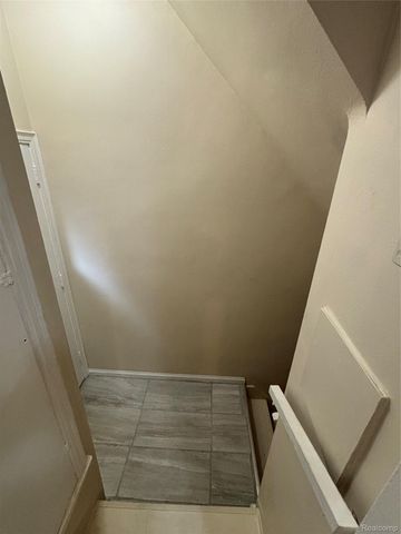 15909 Lauder Street, Detroit, MI 48227