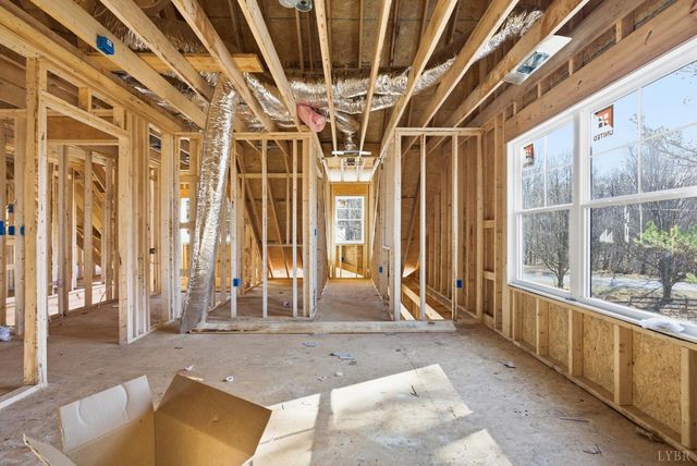 8 Wingfield Drive, Goode, VA 24556