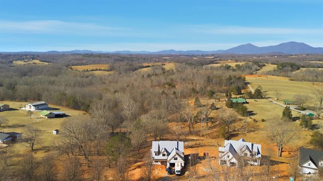 8 Wingfield Drive, Goode, VA 24556