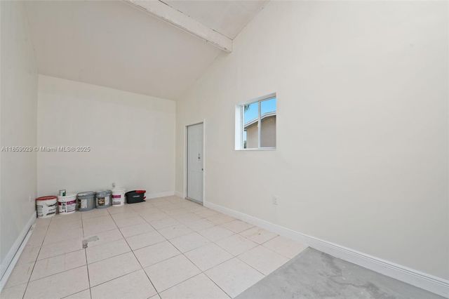 6221 NW 37th Ter, Virginia Gardens, FL 33166