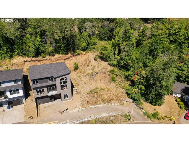 3828 EDGEWOOD Dr, Vancouver, WA 98661