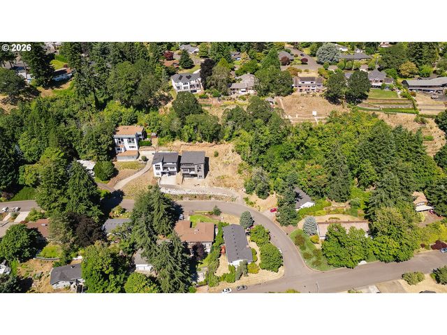 3828 EDGEWOOD Dr, Vancouver, WA 98661