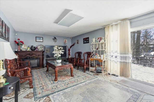 240 North Brownell Road, Williston, VT 05495