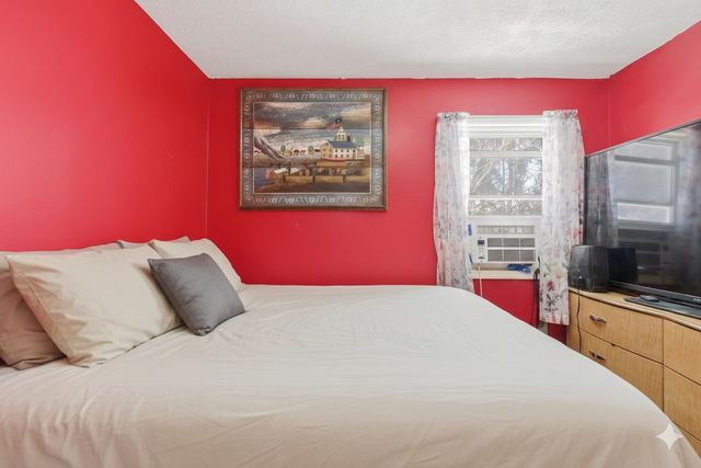 240 North Brownell Road, Williston, VT 05495