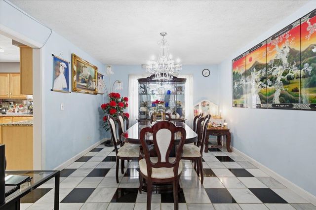 240 North Brownell Road, Williston, VT 05495