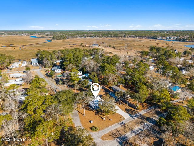 182 Lake Drive SW, Supply, NC 28462