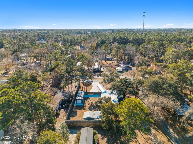 182 Lake Drive SW, Supply, NC 28462