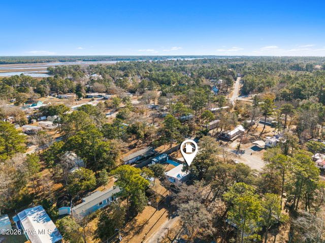 182 Lake Drive SW, Supply, NC 28462