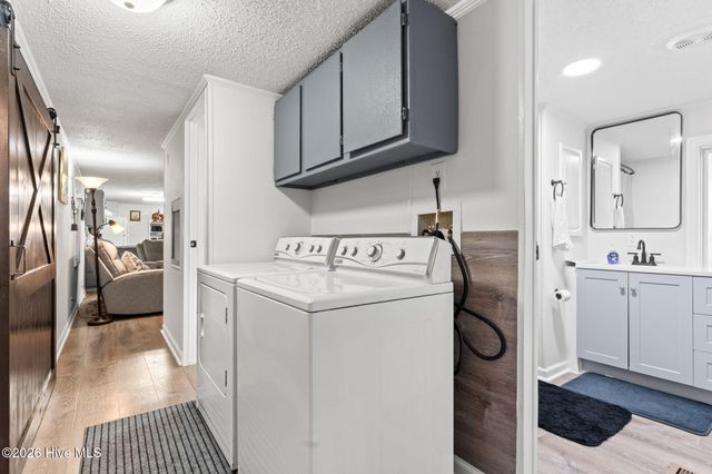 182 Lake Drive SW, Supply, NC 28462