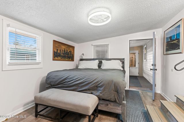 182 Lake Drive SW, Supply, NC 28462