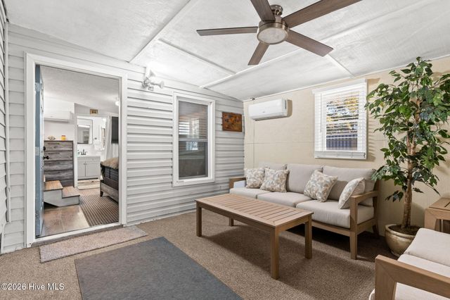 182 Lake Drive SW, Supply, NC 28462