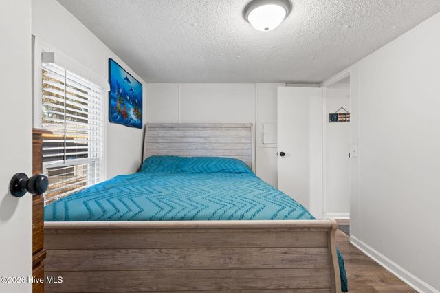 182 Lake Drive SW, Supply, NC 28462