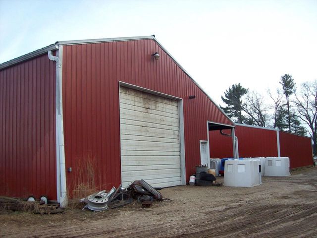 N6702 12th Road, Montello, WI 53949