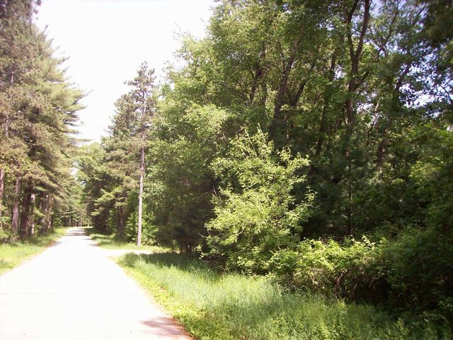 N6702 12th Road, Montello, WI 53949