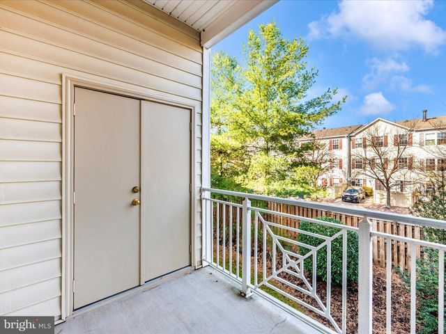 120 BURGESS HILL WAY #207, Frederick, MD 21702