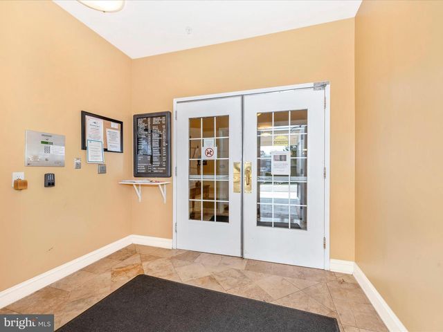 120 BURGESS HILL WAY #207, Frederick, MD 21702