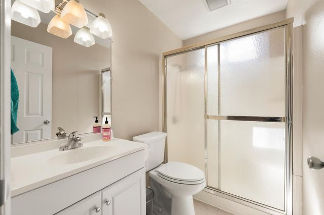 3558 Scorpio Dr, Sacramento, CA 95827