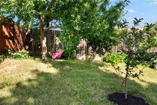 3558 Scorpio Dr, Sacramento, CA 95827