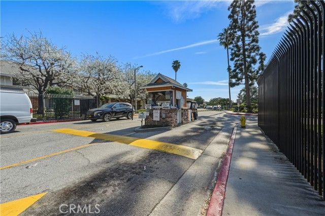 3500 W Manchester 450, Inglewood, CA 90305