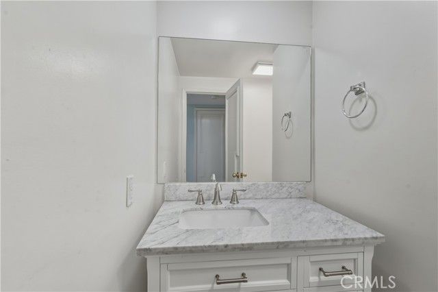 3500 W Manchester 450, Inglewood, CA 90305