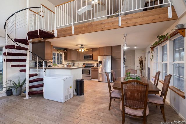 411 Lake Park, Canyon Lake, TX 78133