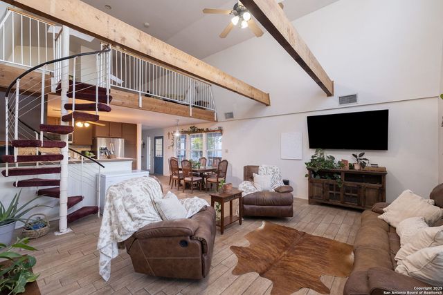 411 Lake Park, Canyon Lake, TX 78133