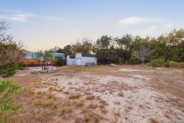 411 Lake Park, Canyon Lake, TX 78133