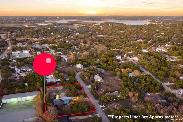 411 Lake Park, Canyon Lake, TX 78133