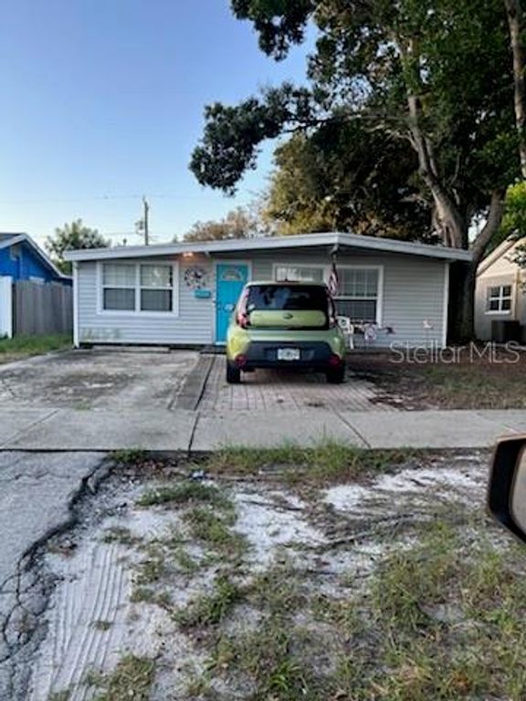 4218 12TH AVENUE N, St Petersburg, FL 33713