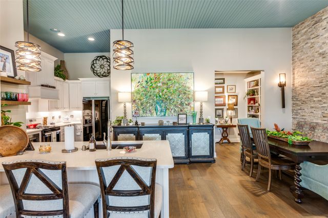 1101 Blue Bill Lane, Arlington, TX 76005