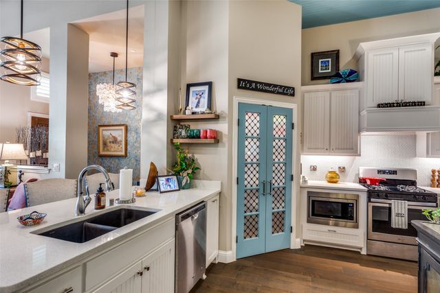 1101 Blue Bill Lane, Arlington, TX 76005