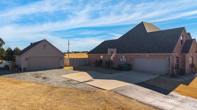 4 Friendly Cove, Greenbrier, AR 72058