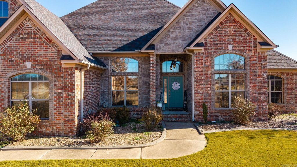 4 Friendly Cove, Greenbrier, AR 72058