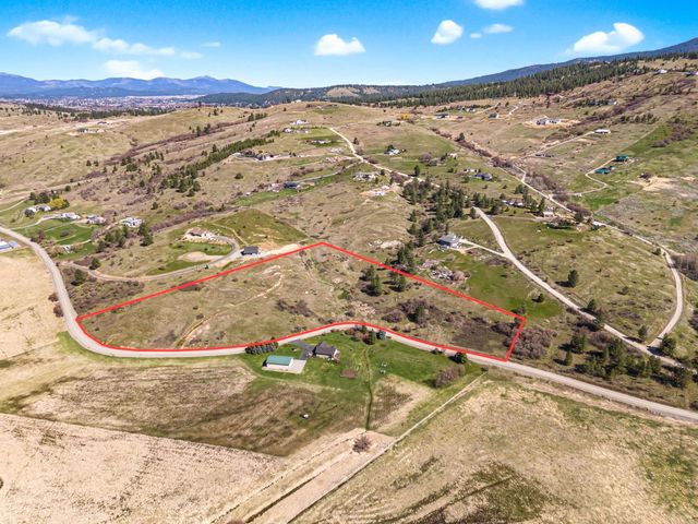 3811 S Henry Rd, Greenacres, WA 99016